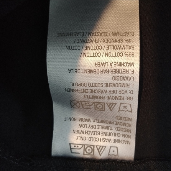 Women with Control Black Crop Pants XS - Picture 7 of 9